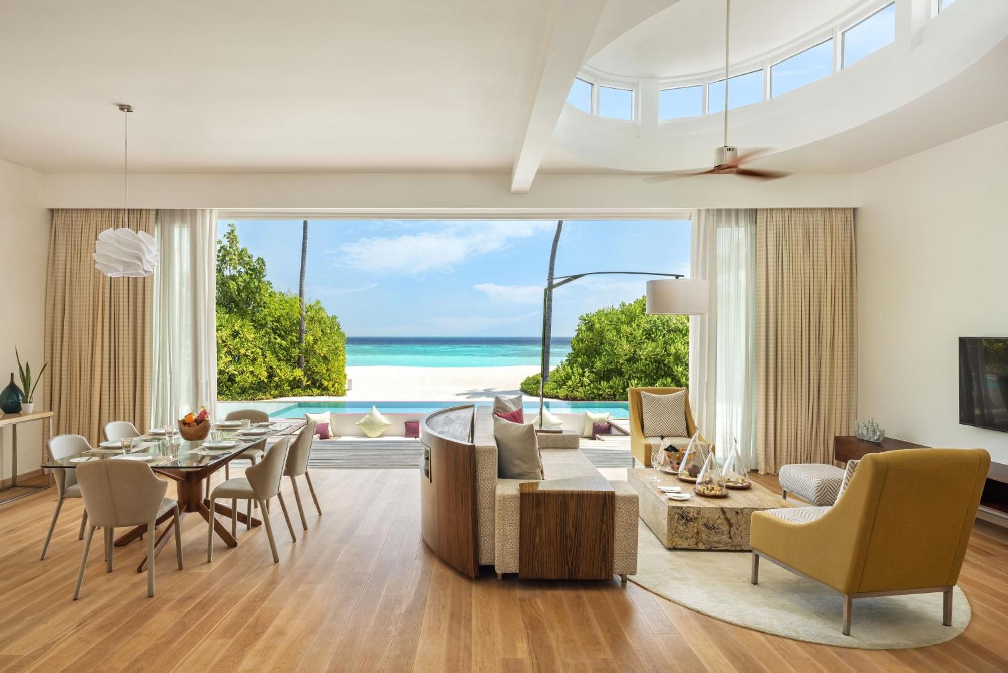 Complex Jumeirah Olhahali Island Maldives