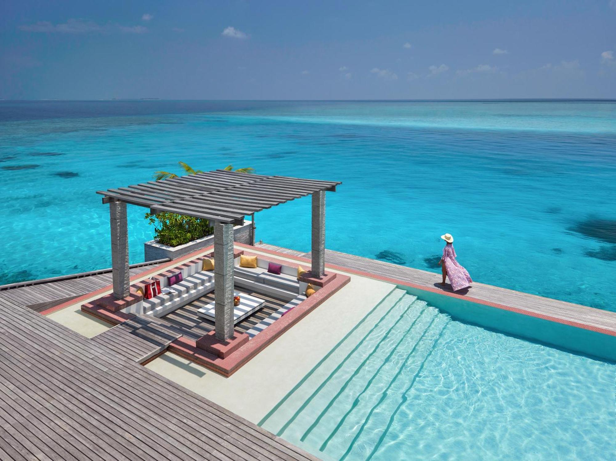 Complex Jumeirah Olhahali Island Maldives Gaafaru